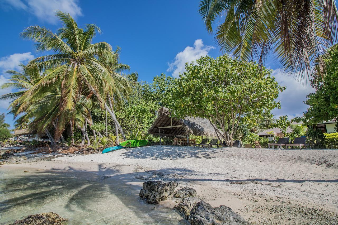Le Coconut Lodge Avatoru Exterior photo