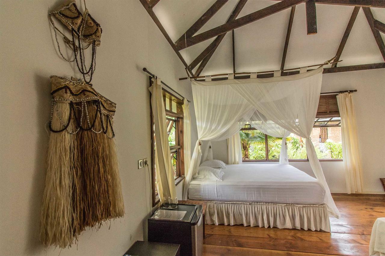 Le Coconut Lodge Avatoru Exterior photo